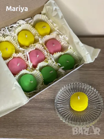 Ароматен и оригинален подарък- соеви свещи френски макарон в кутия , снимка 1