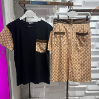 Комплект пола и тениска, снимка 1 - Комплекти - 44650814