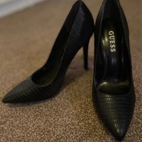 Guess нови елегантни обувки, снимка 1 - Дамски обувки на ток - 35909655