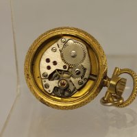 Швейцарски Дамски Джобен Часовник CENTAUR Механичен, снимка 5 - Антикварни и старинни предмети - 44192801