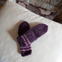 Ръчно плетени бебешки чорапи , ходило 10 см., снимка 2 - Бебешки чорапи - 39900340