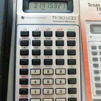 Ретро калкулатор Texas Instruments TI-30 LCD от 1982 г., снимка 1 - Друга електроника - 44595666