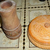 Сувенири изработени от дърво - ваза и кутия бижута  от соца , снимка 1 - Антикварни и старинни предмети - 40912303