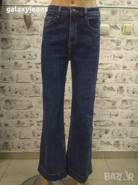 Moon girl- широки прави дънки, класика цвят, леко избелени, висока талия, с еластан, снимка 1