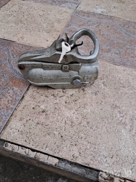 лапа за ремарке,Uk,с ключ, снимка 1