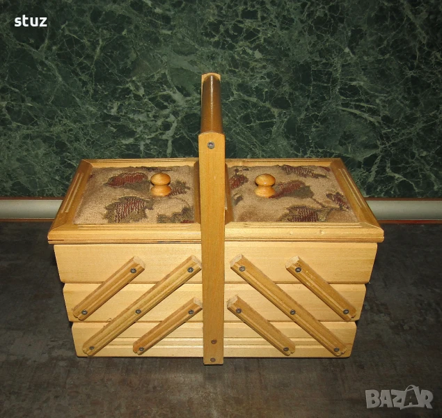 Кутия за шивашки материали и принадлежности, снимка 1