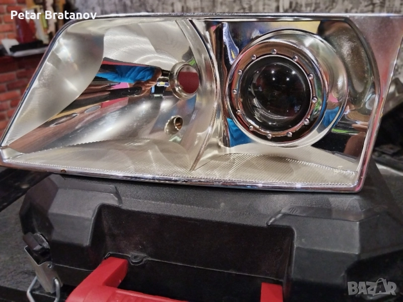 Рефлектор с лупа за ляв фар за Audi A6 C5 , снимка 1