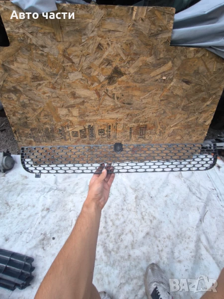 РЕШЕТКА ПЛАСТИЧНА ВЪТРЕШНА ЗА FORD TRANSIT 2000.5-2006.4, снимка 1