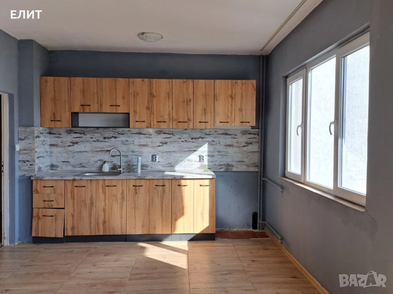 Тристаен Тракия, снимка 1