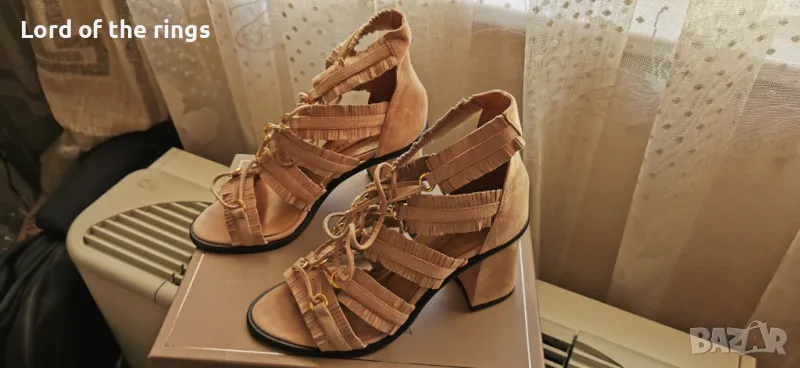 Оригинални маркови дамски кожени сандали BCBGMAXAZRIA - 38 номер, снимка 1