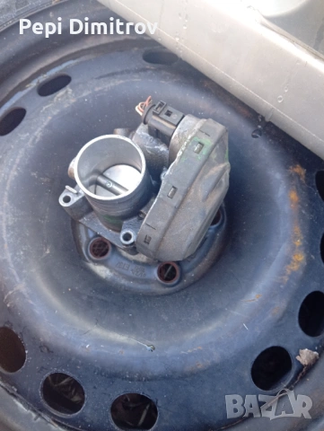 Въздушна дроселова клапа 036133062 B VW Seat Skoda 1.4 16 V 75 коня, снимка 4 - Части - 53640927