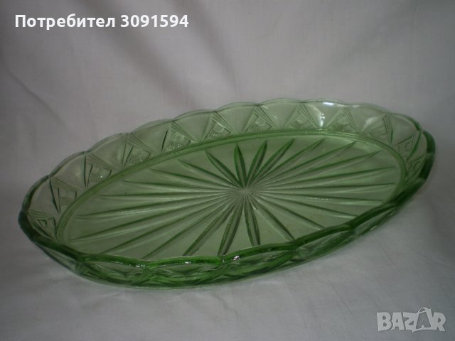Стара Зелена Овална Стъклена Чиния за Плодаве , снимка 2 - Други ценни предмети - 41325547