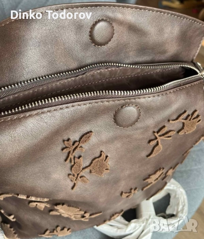 Нова чанта на марката Desigual, снимка 2 - Чанти - 52921203