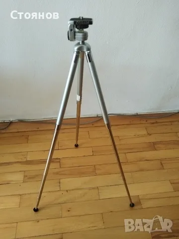 Метален статив,трипод,тринога OSRAM Germany, снимка 2 - Чанти, стативи, аксесоари - 55856546