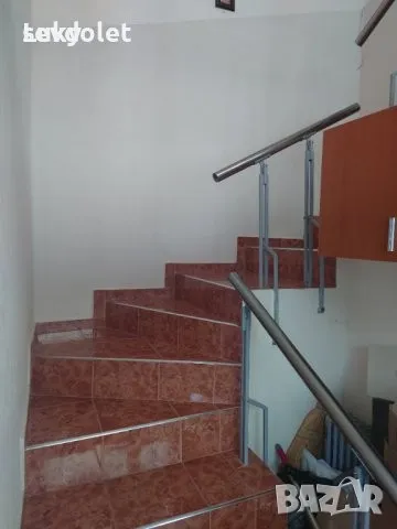 Къща на два етажа.Първият е търговска площ(магазин)-Функциониращ., снимка 10 - Магазини - 49187377