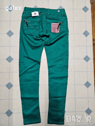 G star raw панталон, снимка 2 - Панталони - 44797517