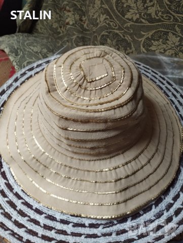 дамски капели., снимка 18 - Шапки - 13802455