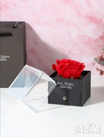 Луксозна кутия с роза и колие с прожекция за подарък , снимка 4 - Други - 41736883