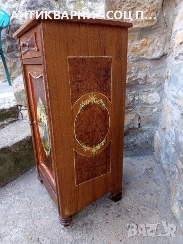 Стар Антикварен Ръчно Рисуван Дървен Шкаф Шкавче., снимка 8 - Антикварни и старинни предмети - 51326489