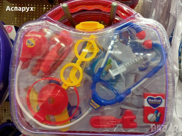 Детски докторски пластмасов куфар с инструменти и аксесоари 16 броя