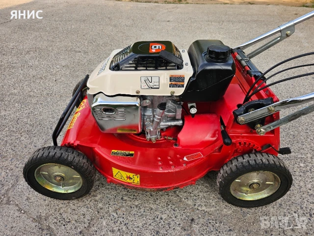 САМОХОДНА КОСАЧКА KUBOTA 6.КОНЯ, 2.СКОРОСТИ. ПЕРФЕКТНА , снимка 15 - Градинска техника - 51153013