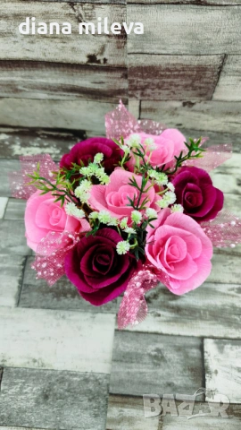 Кашпа с рози от креп хартия!!, снимка 7 - Декорация за дома - 53168992