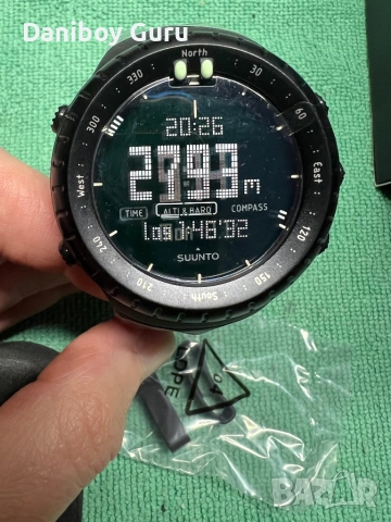 SUUNTO Core All Black Sports Watch, класически часовник за приключения на открито с алтиметър, снимка 7 - Водоустойчиви - 52407888