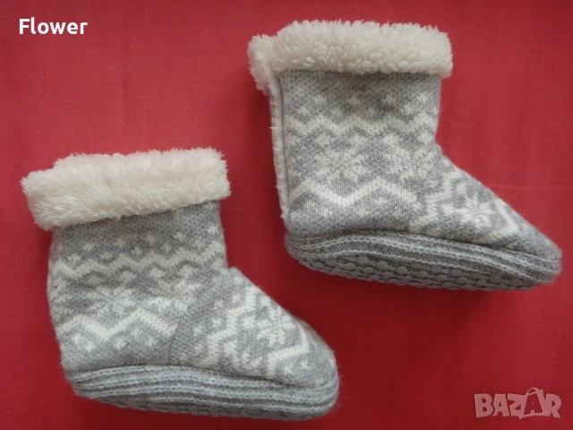 Нови Бебешки/Детски пантофи НМ 18/19 номер сиви, снимка 2 - Детски пантофи - 52954834