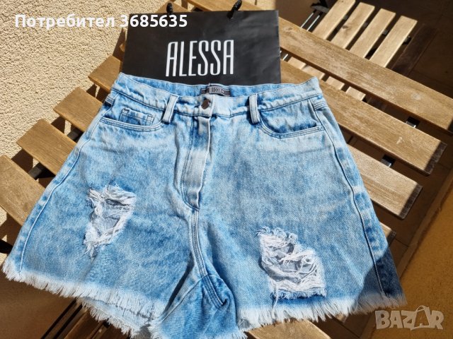 Къси дънки Alessa This Room is Mine, снимка 8 - Дънки - 40592895