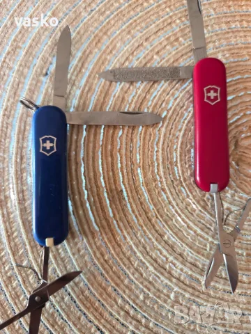 Victorinox Switzerland-много добри, снимка 3 - Ножове - 55774030