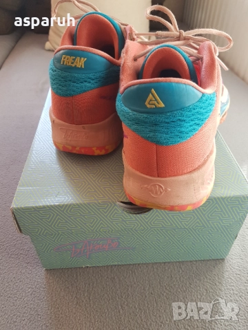 Баскетболни маратонки Nike Zoom Freak 4 -N42,5, снимка 7 - Маратонки - 52104199