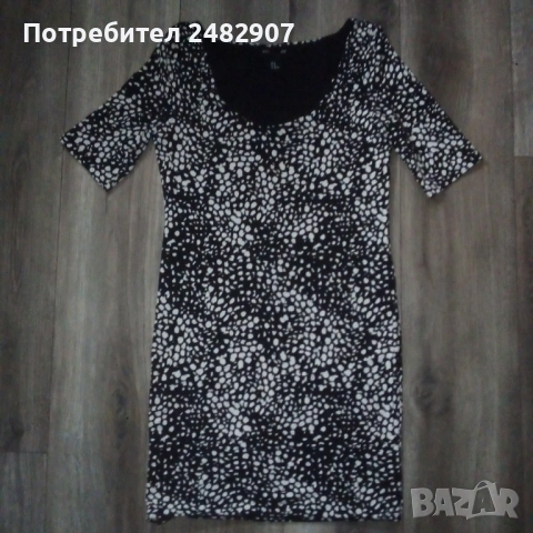 Дамска рокля Н&М, снимка 3 - Рокли - 51930072