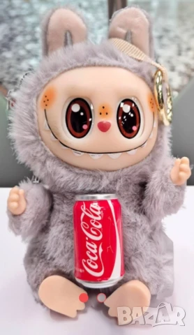 ключодържател Лабубу с Кока Кола 