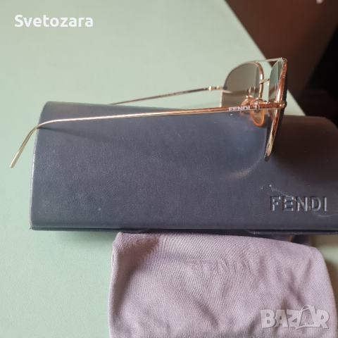 FENDI оригинални слънчеви очила/ авиатор, златиста метална рамка/, снимка 2 - Слънчеви и диоптрични очила - 44583409