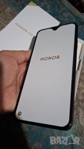 Продавам Honor 400 Smart