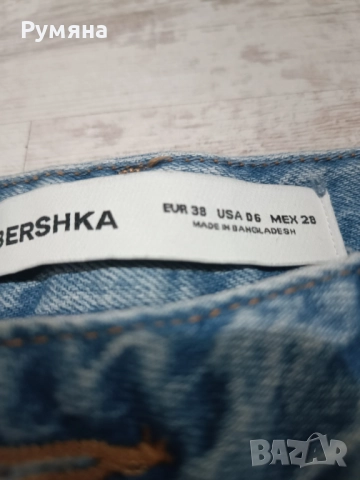 Дънки Bershka, снимка 2 - Дънки - 51651998