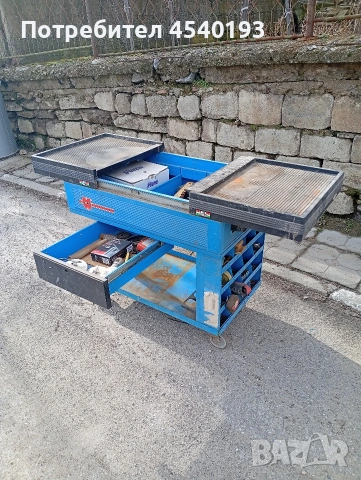 количка за инструменти 