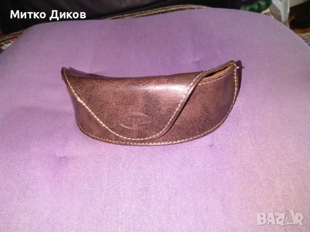 Калъвче марково на Фосил естествена кожа с кърпичка за слънчеви очила отлично