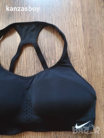 nike sport bras - страхотно бюстие КАТО НОВО S, снимка 3 - Корсети, бюстиета, топове - 51339762