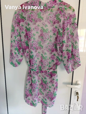 Forever 21 плажно кимоно, снимка 2 - Рокли - 50754350