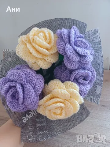 Ръчно изплетен букет цветя, снимка 3 - Декорация за дома - 47999879