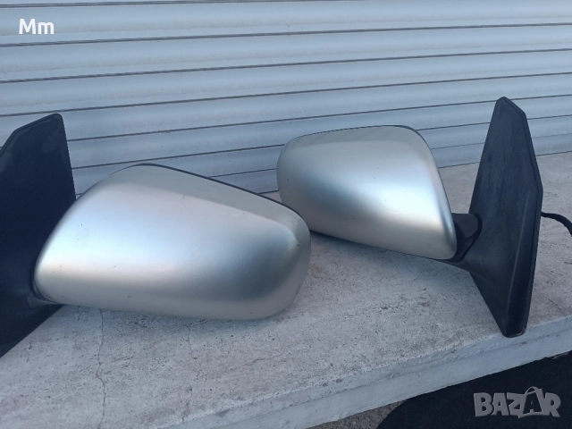огледала корола Е12, снимка 2 - Части - 52850780