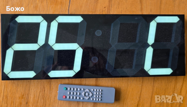 Нов Голям цифров LED часовник с календар, термометър, аларми, броячи и дистанционно, снимка 5 - Стенни часовници - 51713808