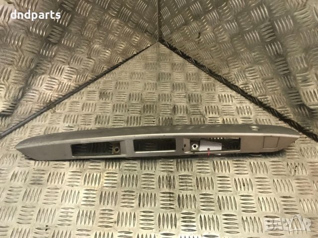 Лайстна заден капак за Mazda Premacy, 2003г.