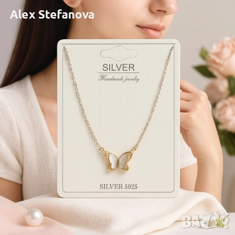 Елегантно дамско колие с висулка пеперуда, снимка 3 - Колиета, медальони, синджири - 52815358