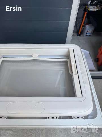 Таванен Люк Dometic Midi Heki 70/50 Цена : 850.00 лева, снимка 2 - Къмпинг мебели - 51309973