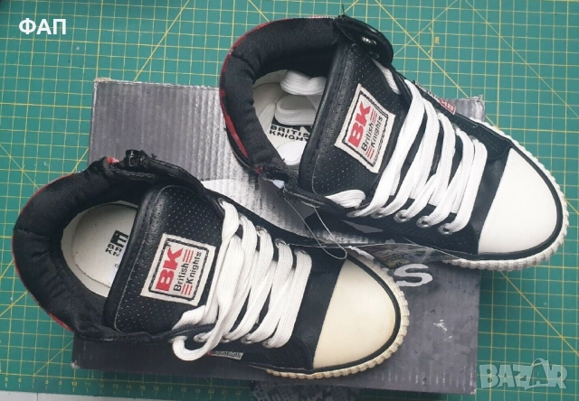 BritishKnights Black/Red Trainers Size EU29, детски , нови в кутия, снимка 2 - Детски маратонки - 52672005