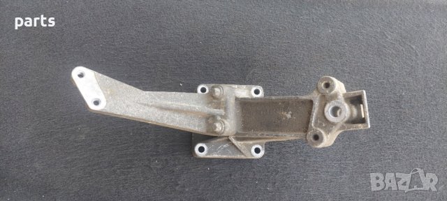 Лапа Двигател Мерцедес Спринтер W901 W902 W903 W904 - Вито - A6112230404 - A6110980829 N