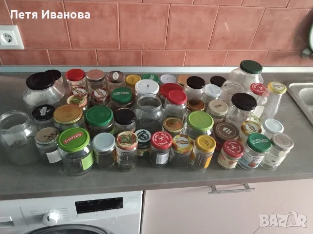 57 бр. малки и големи измити буркана за зимнина 
