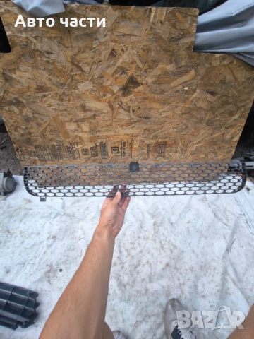 РЕШЕТКА ПЛАСТИЧНА ВЪТРЕШНА ЗА FORD TRANSIT 2000.5-2006.4